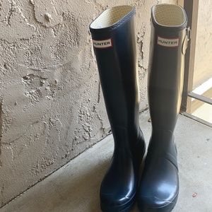 Navy blue size 9 original hunter boots